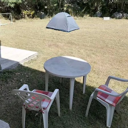 Kamp Kanjon Krupa אתר קמפינג