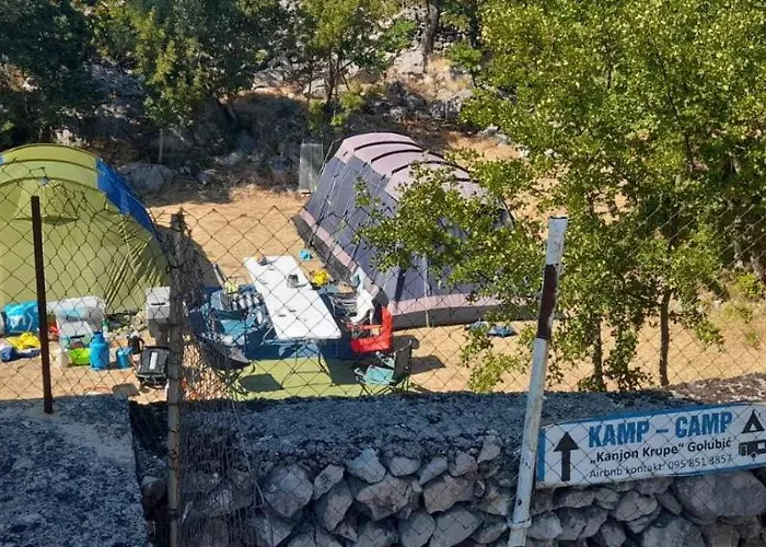 キャンプ場 Kamp Kanjon Krupa Golubic (Zadar)